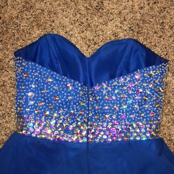 HOMECOMING DRESS! - Picture 3 of 4
